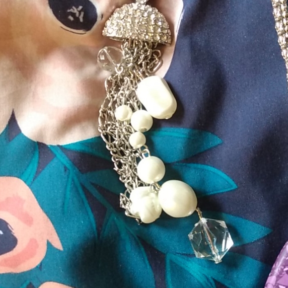 3 necklaces w/matching earrings - Picture 5 of 9